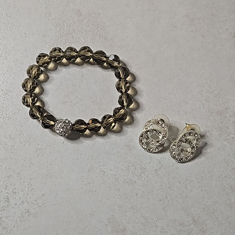 Jewelry Lot: CZ Double Circle Earrings & Faux Smokey Quartz Bracelet
